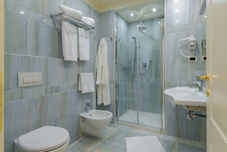 Bathroom 4, La Paloma Blanca Hotel, Agrigento