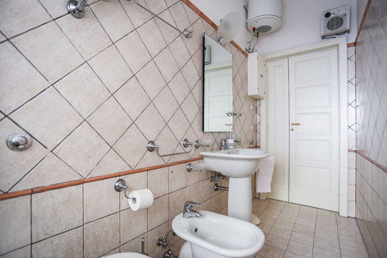 Bathroom, Marconi CityApartment, Lecce