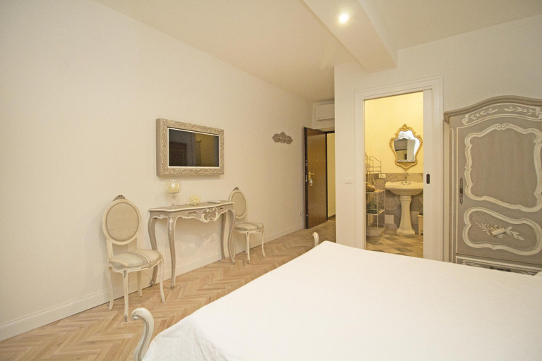 Room, San Carlo Luxury - Garda Lake Holidays, Brescia