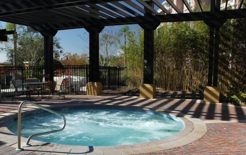 Sport & Beauty, Vista Cay Gem 3 Bedroom Condo by RedAwning, Orange