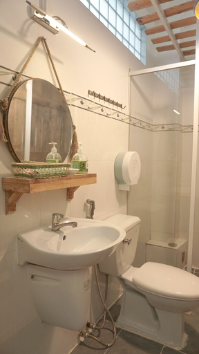 Bathroom 3, Zenstay, District 1