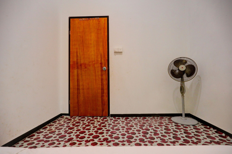 Bedroom 2, Hotel O Josua Passing Stay, Batam
