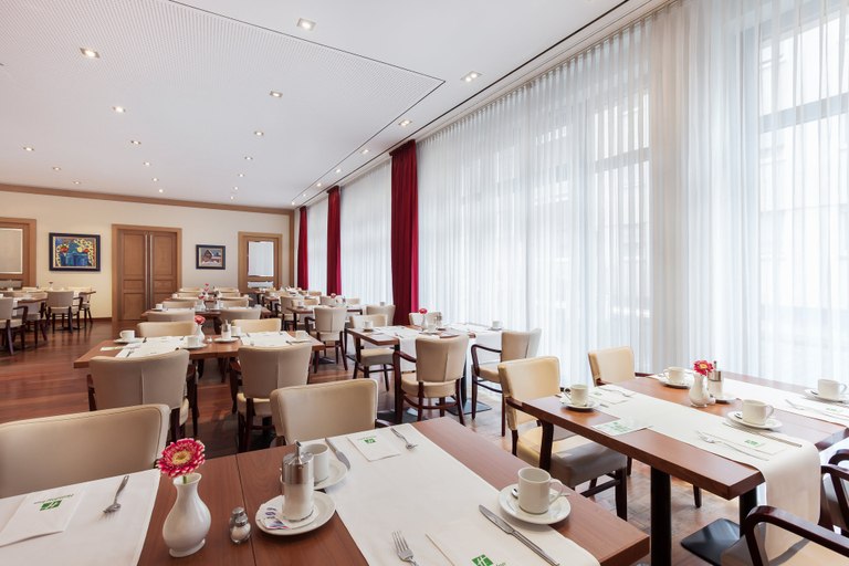Food & Drinks 5, Holiday Inn N�RNBERG CITY CENTRE by IHG, Nürnberg