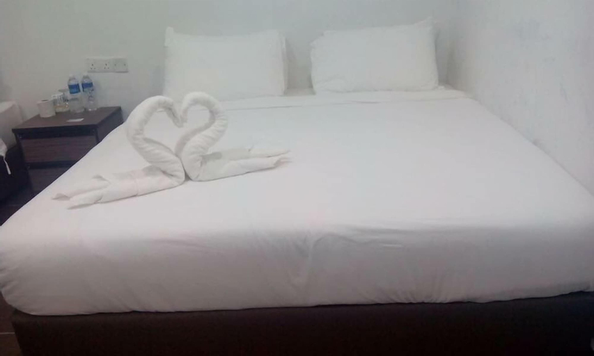 Bedroom 14