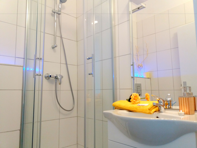 Bathroom 4, Apartments CITY Stadion, Linz
