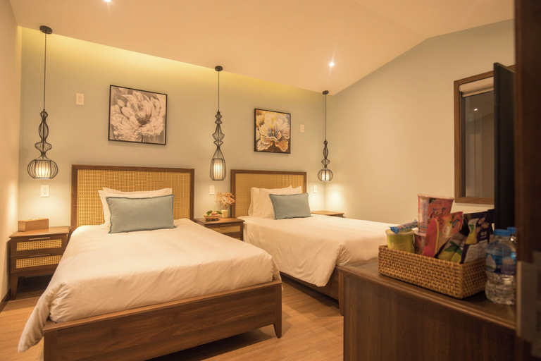 Bedroom 2, Flower Beachstay & Coffee, Da Nang
