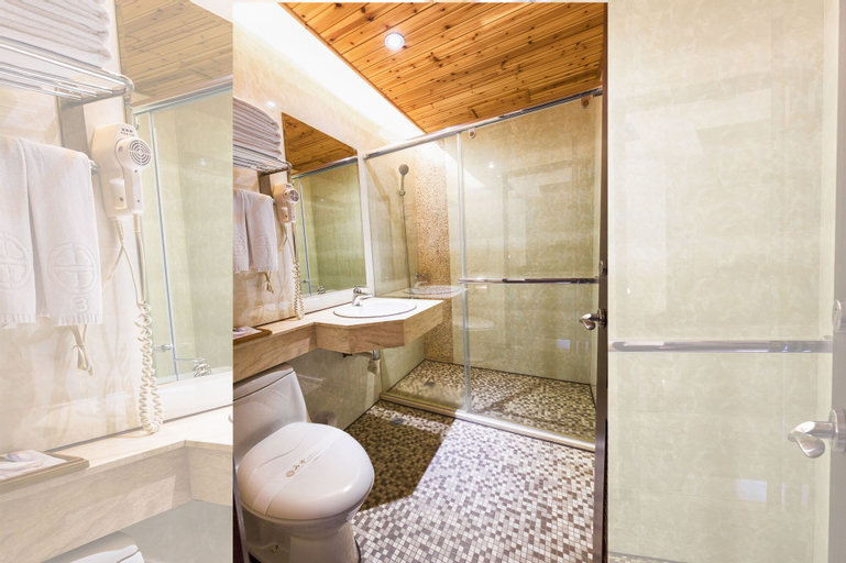 Bathroom 4