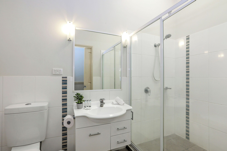 Bathroom 6