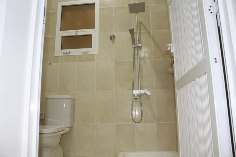 Bathroom 3, Balqees Villa, Seeb