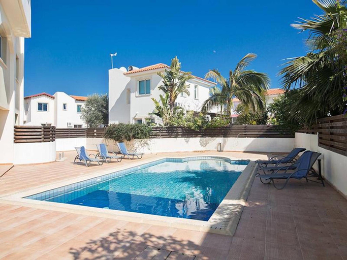 Others 3, Apt Faye, Beautiful 2bdr Pernera Apartment