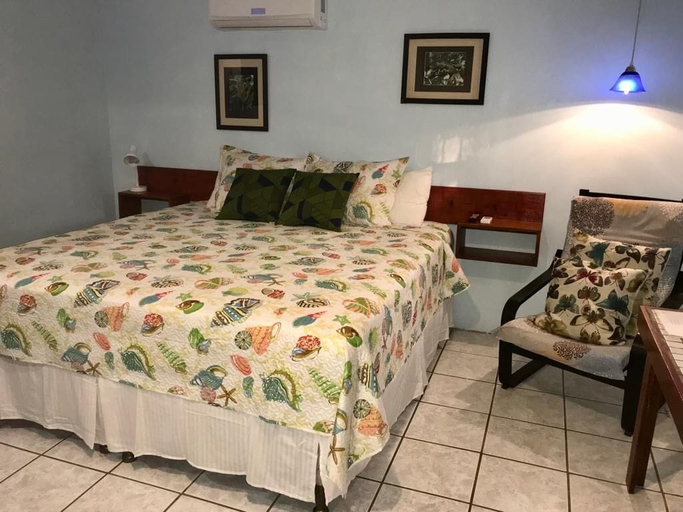 Bedroom 3, Mariposa Lodge, Roatán