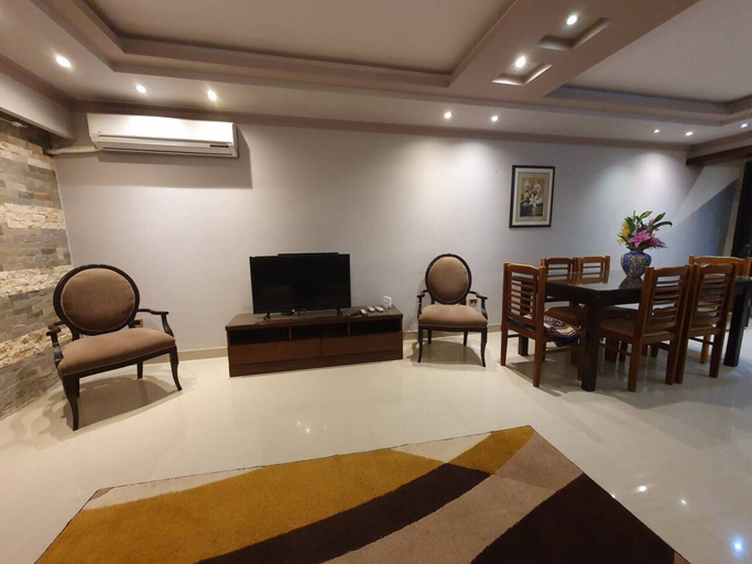 Others 3, Charming 3-bed Apartment in New Cairo City, New Cairo City