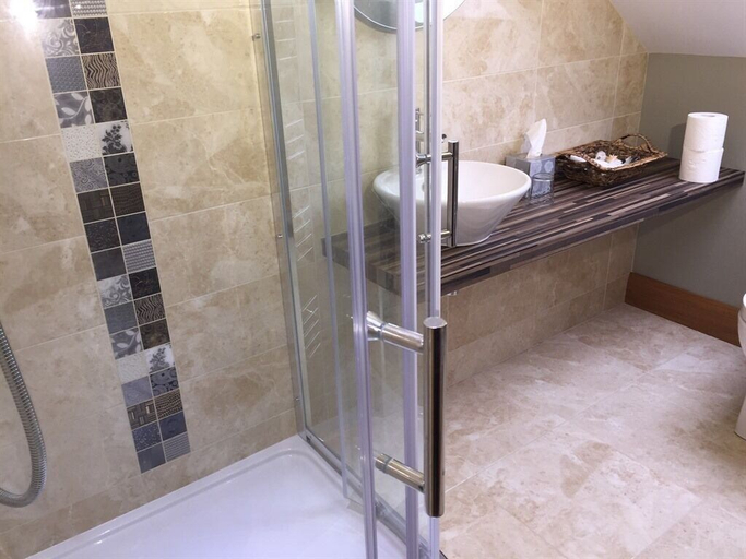 Bathroom 4, Ashbrook House B&B, Mid Ulster