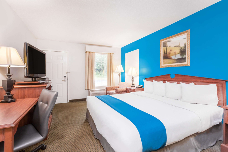 Bedroom 3, Baymont by Wyndham Duncan/Spartanburg, Spartanburg