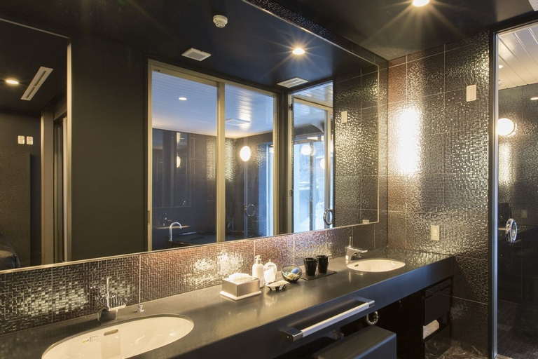 Bathroom 4