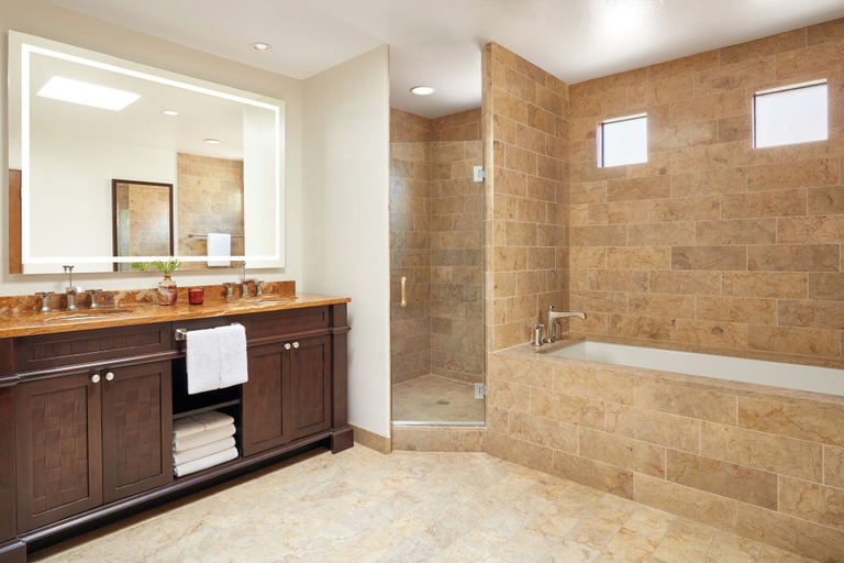Bathroom 5, Enchantment, Yavapai