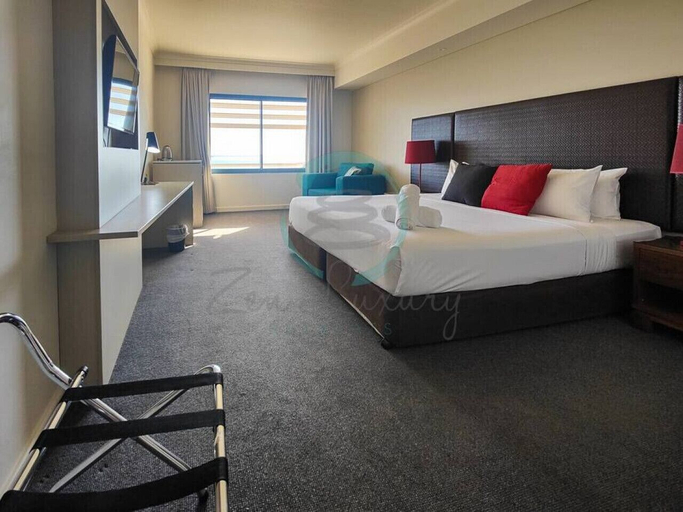Bedroom 4, Signatures on the Esplanade Darwin, Darwin