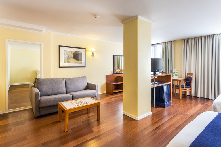 Others 5, Holiday Inn LISBON by IHG, Lisbon