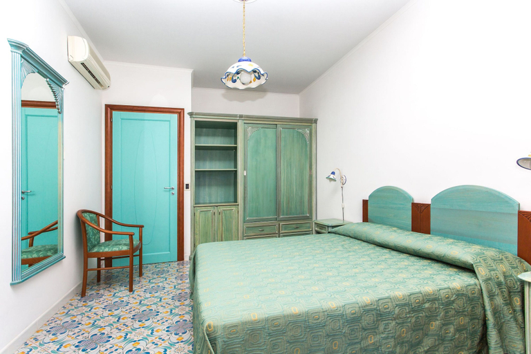 Bedroom 4, Hotel Club Residence Martinica, Cosenza