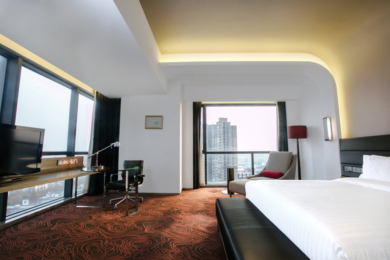 Bedroom 4, Holiday Inn SHANGHAI SONGJIANG by IHG, Shanghai