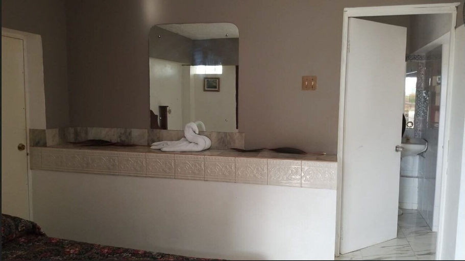Bathroom 4, Boutique B & B at Stonevillage
