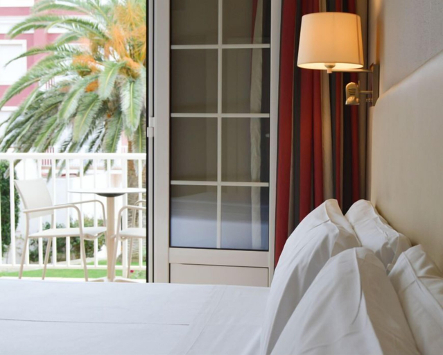 Bedroom 3, Senator Port Mahón, Baleares