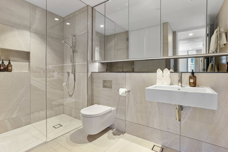 Bathroom 4, Sunny and Spacious in Wynyard Quarter, Waitakere