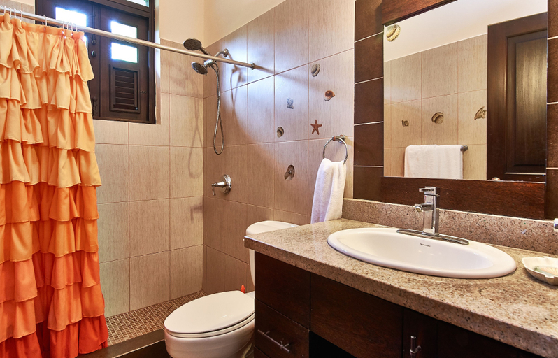 Bathroom 4, Villa Deluxe at Ocean Village, Sosua