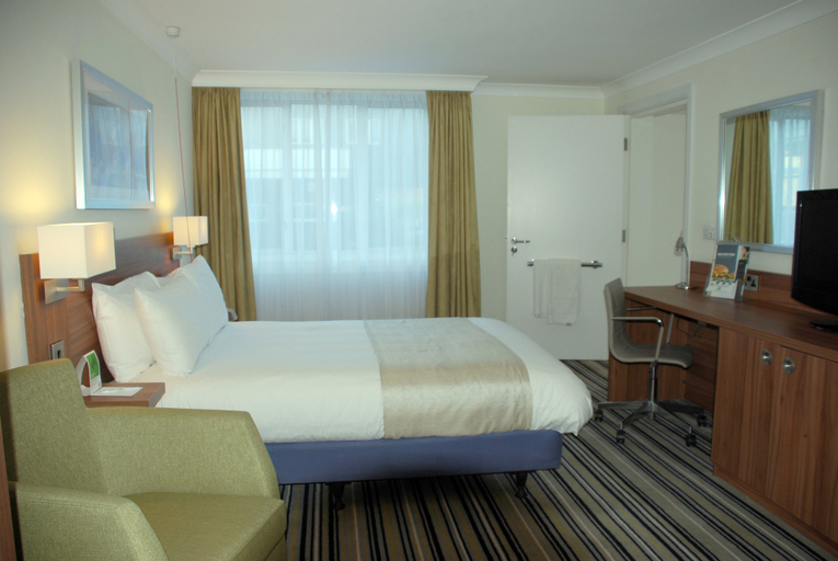 Bedroom 2, Holiday Inn WASHINGTON by IHG, Gateshead