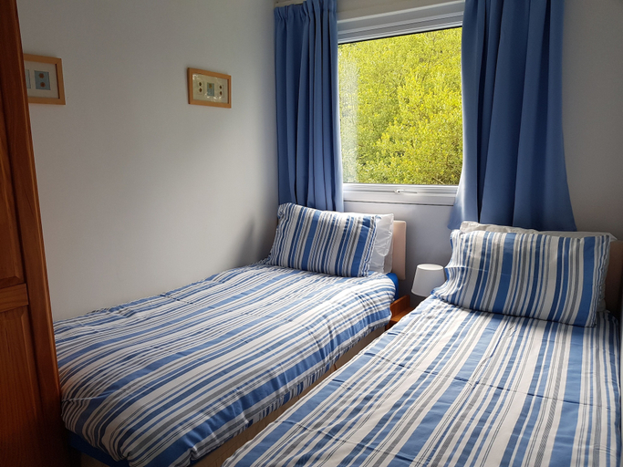 Bedroom 3, Freshwater Bay Holiday Cottages, Pembrokeshire