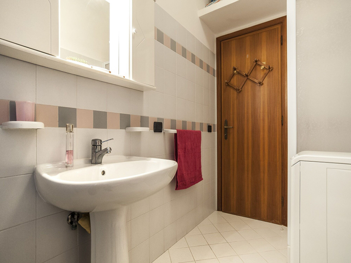 Bathroom 3, Casa Vacanza Colombo, Latina