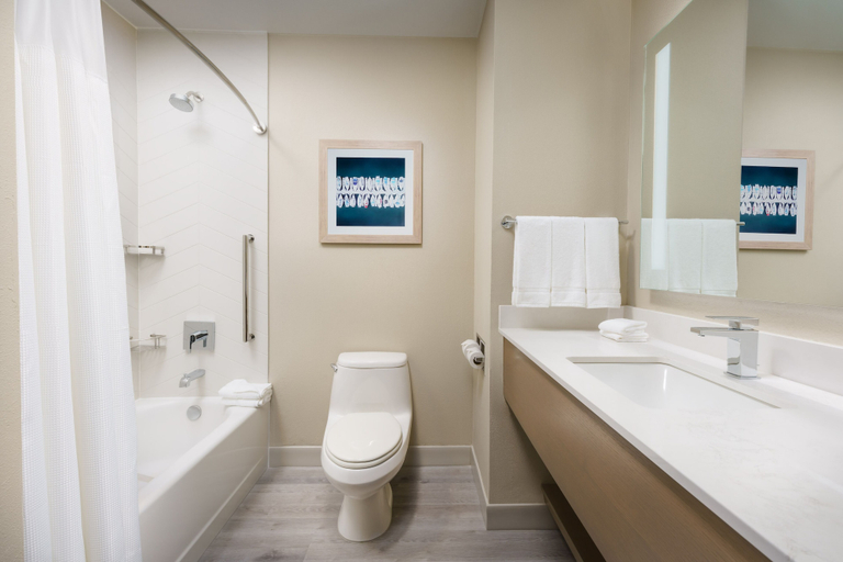 Bathroom 4, Fairfield Inn & Suites by Marriott Marathon Florida Keys, Monroe