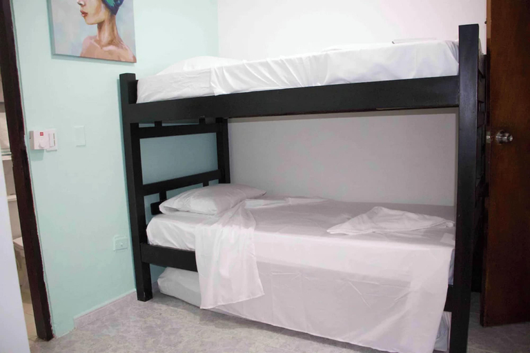 Bedroom 3, CASA DE 2 HAB 2AG-1M CON JACUZZI Y WIFI, Cartagena de Indias