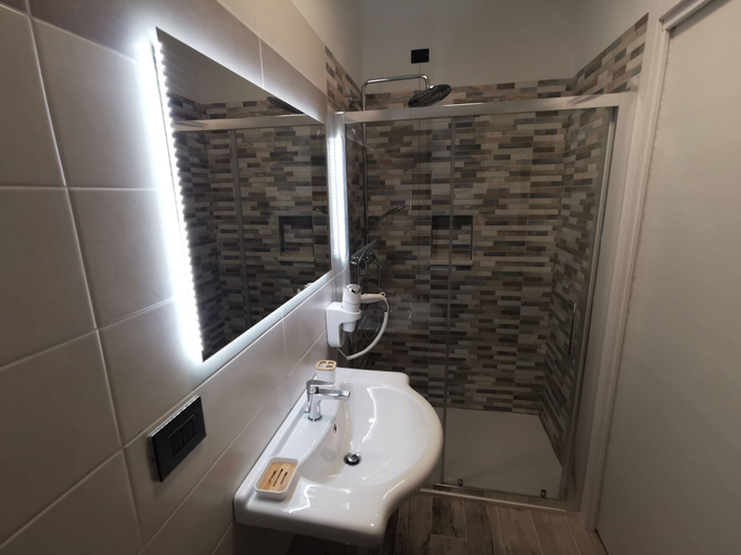 Bathroom 5, Guest House Valle dell'Eden, Ascoli Piceno