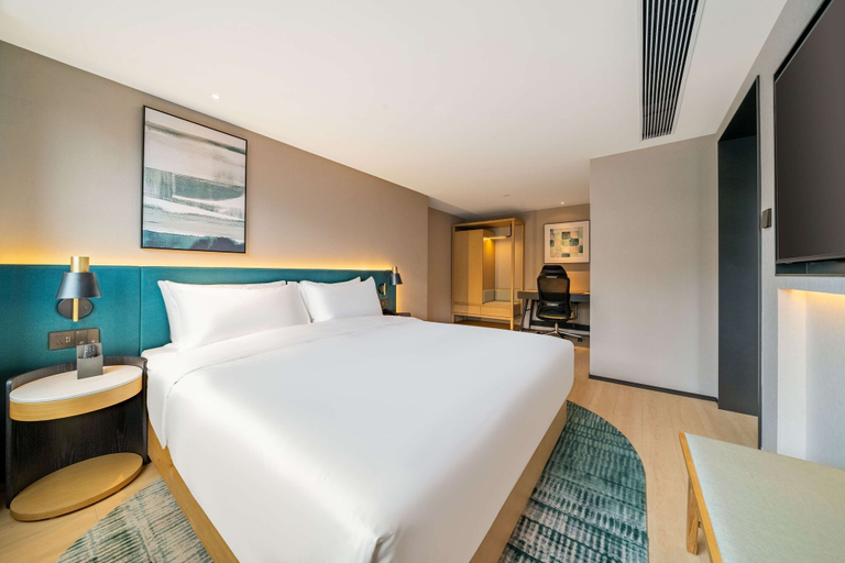 Bedroom 3, Hilton Garden Inn Chengdu Kuanzhai Alley, Chengdu