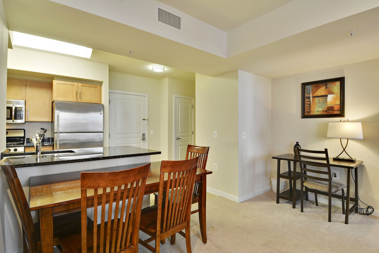 Others 5, The Gramercy at Metropolitan Park, Arlington
