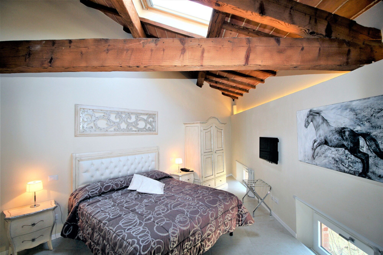 Bedroom 4, Villa del Sole Siena, Siena