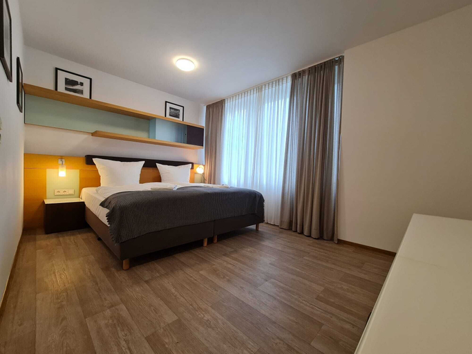 Bedroom 3, check-inn hotel Offenbach, Offenbach am Main