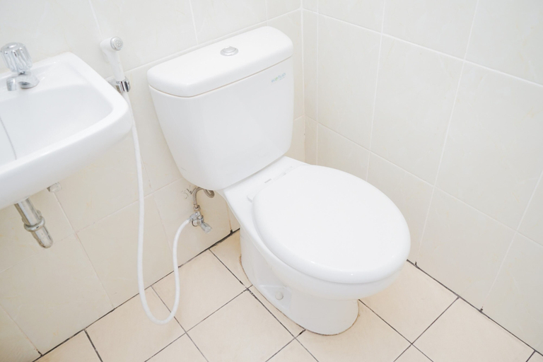 Bathroom 5, Great Choice Studio Apartment M-Town Residence near Summarecon Mall, Tangerang