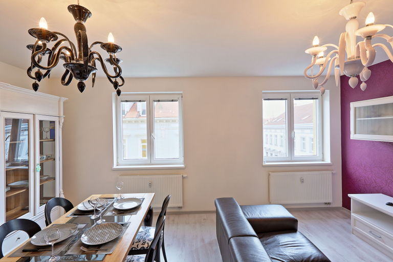 Others 5, JR Flat Rental, Plzeň