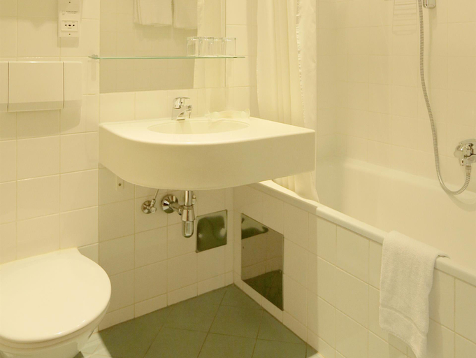 Bathroom 4, Best Western Hotel Moran, Praha 5