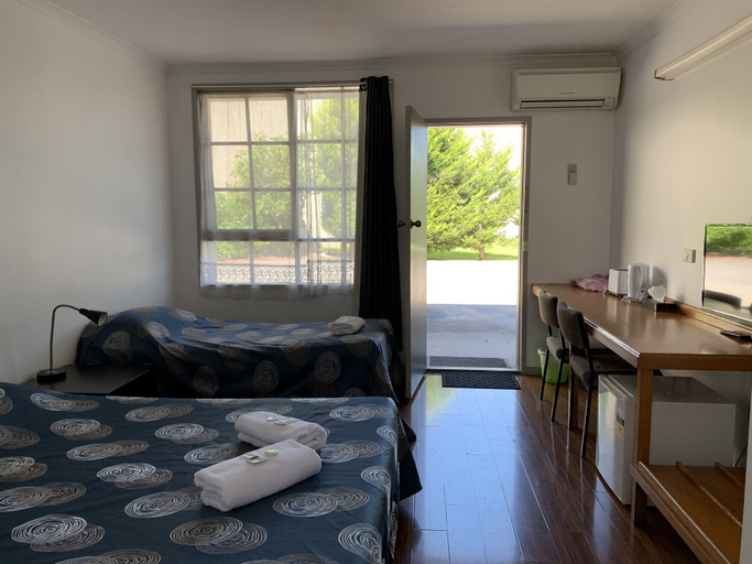 Bedroom 12