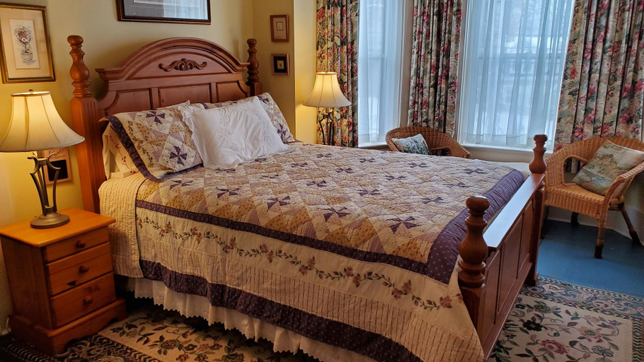 Bedroom 3, The Lark & Loon Inn, Annapolis