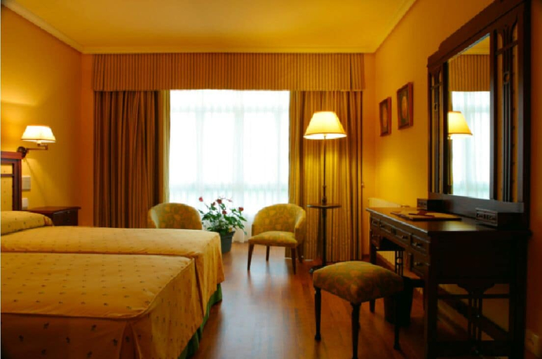 Bedroom 3, Hotel Silken La Hacienda de Don Juan, Asturias