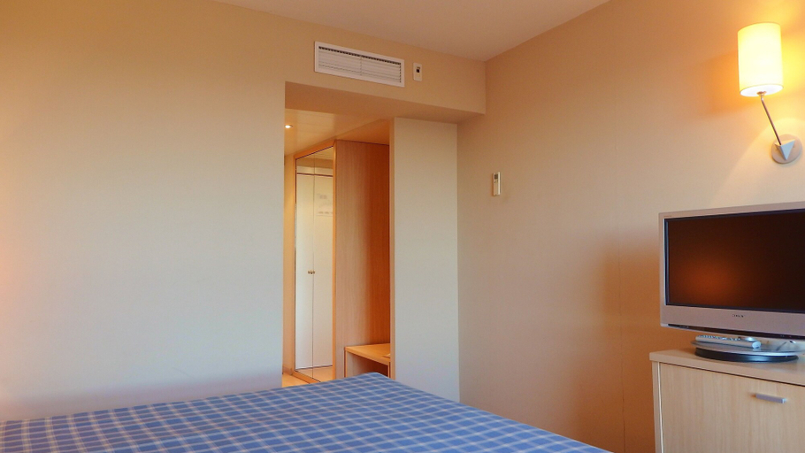 Bedroom 4, Flag Hotel Valencia, Valencia