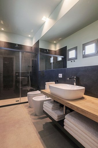 Bathroom 4, Baglio Custera Hotel & Restaurant, Trapani