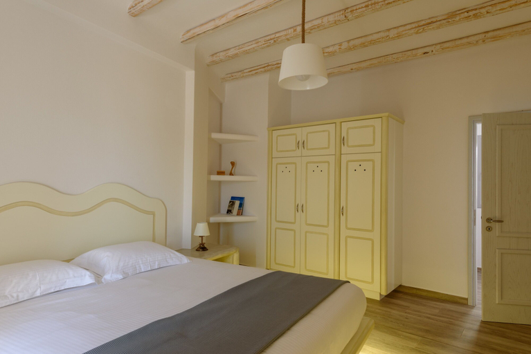 Bedroom 2, Ikies Santo Filoxenia, South Aegean