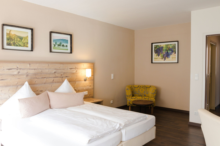 Bedroom 5, Hotel Luisenpark, Südliche Weinstraße