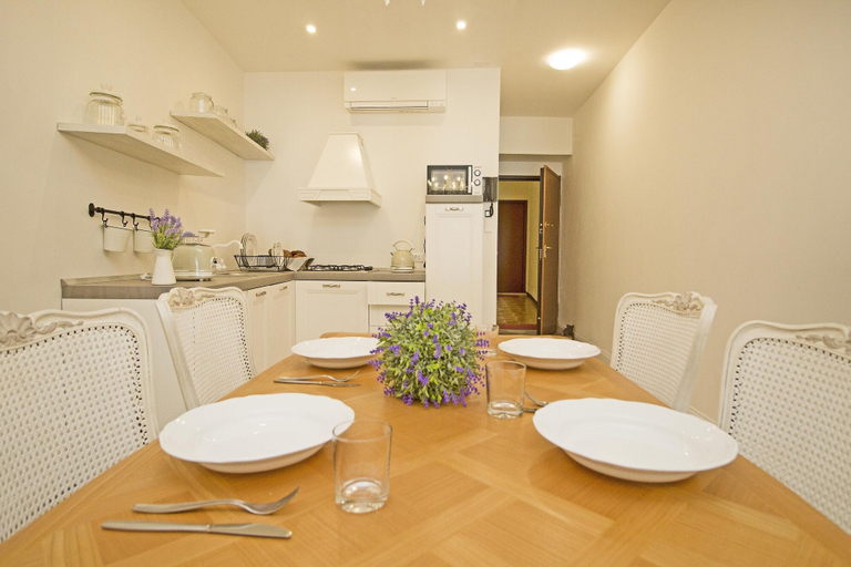 In-room dining, San Carlo Luxury - Garda Lake Holidays, Brescia
