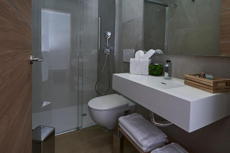 Bathroom 3, Hostal Boutique Aurora, Málaga